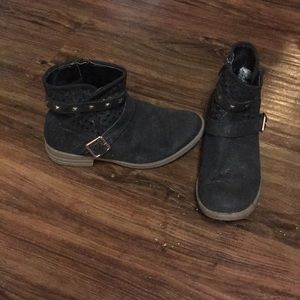 Kids boots
